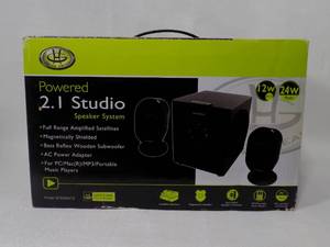 lot 2 image: Gear Head 2.1 Studio Pro Speaker System