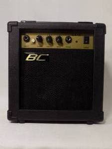 lot 7 image: BC Guitar Amplifier With Kickstand