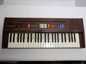 lot 62 image: Casio Casiotone 49-Key Synthesizer