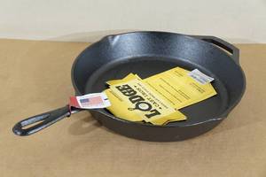 Lodge 12 Cast Iron Skillet