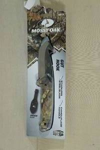 Mossy Oak Stainless Steel Knife with Gut Hook