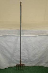 Metal Handle Fishing Spear