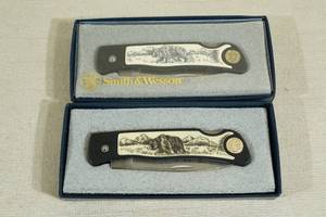 2 Smith & Wesson Scrimshaw Design Pocket Knives