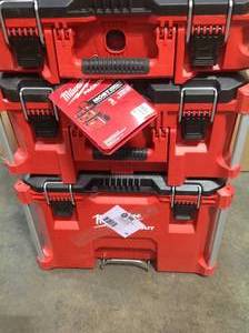 Milwaukee PACKOUT 22 in. Modular Tool Box Storage System Customer Returns See Pictures