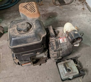 lot 205 image: Briggs & Stratton Intek 206 Water P...