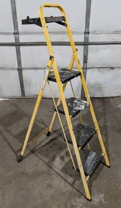 lot 225 image: 4 Collapsing Ladder with Tray See...