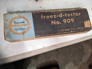 lot 237 image: Vintage Freez-d-tector No. 909...