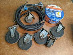 lot 242 image: (6) Caster Wheels, 2 sizes, Air Hos...