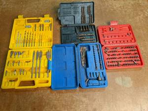 lot 251 image: (4) Cases of Drill Bits, ScrewDriv...