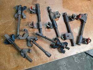 lot 253 image: (4) Sets of Strut Spring Compressor...