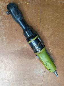 lot 271 image: Chicago Pacific Air Ratchet See Ph...