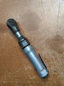 lot 274 image: Ingersoll Rand Model# 105 Air Ratch...