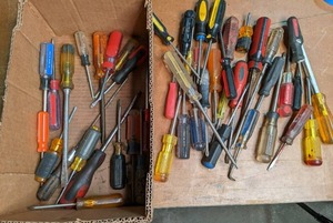 lot 278 image: Box of Screwdrivers See Photos...