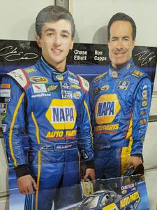 lot 282 image: 2016 Hendrick Motorsports Napa Auto...