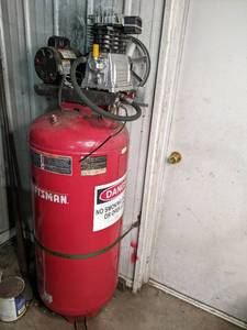 lot 284 image: Craftsman 60 Gallon (Model# 919.152...