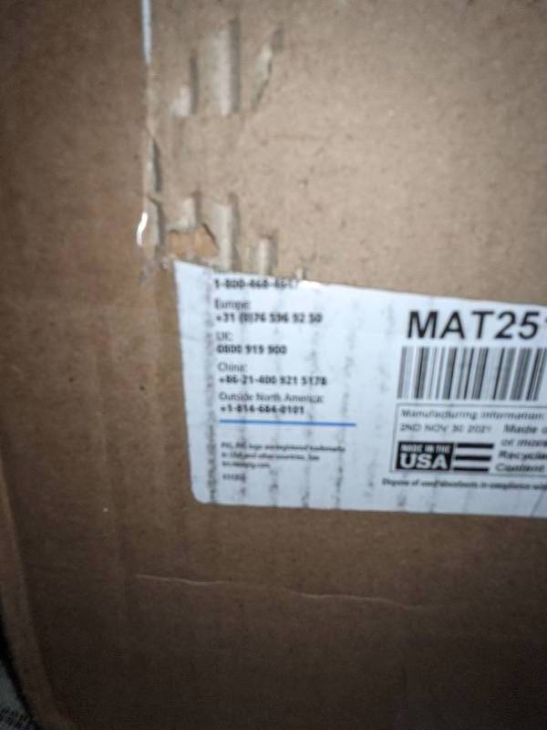 Box of Pigmat Disposable Utility Towels