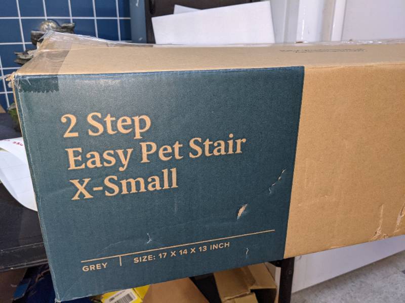 Zinus Step Comfort Pet Stairs, X-Small