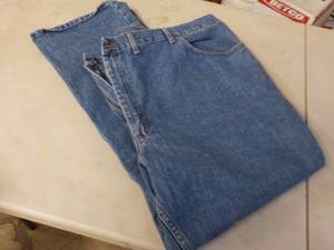 lot 277 image: Lee Jeans size 54 x 32...