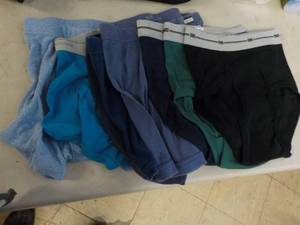 lot 281 image: 8 pair Mens size S Underwear some...