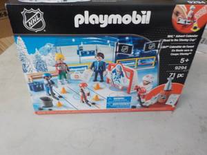 lot 291 image: Play Mobile...