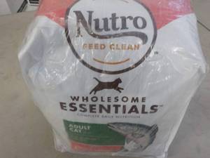 lot 309 image: 3 - 5 lb. Bags Nutro Adult Cat Food...