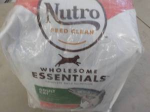 lot 310 image: 3 - 5 lb. Bags Nutro Adult Cat Food...