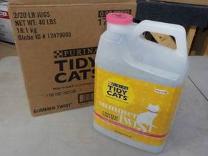 lot 312 image: 2 - 20 lb. Jugs Purina Tidy Cats Li...