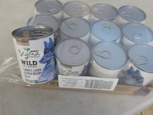 lot 318 image: 12 Pack 13 oz Can Beyond Wild Natur...
