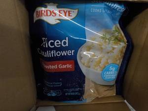 lot 357 image: case of 7 Frozen Birds Riced Caulif...