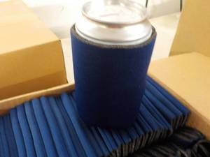 lot 375 image: Case of 100 Navy Collapsible Can Co...