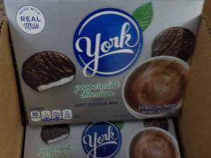 lot 384 image: Case of 6 Boxes York Peppermint Cho...