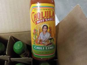lot 391 image: Case of 12 - 5 oz Bottles Cholula H...