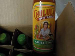 lot 393 image: Case of 12 - 5 oz Bottles Cholula H...