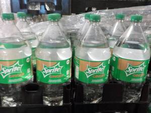 lot 415 image: 8 - 2 Liter Bottles Sprite Ginger R...