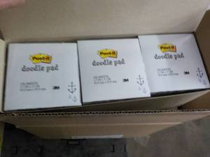 lot 429 image: Case of 32 Post it Doodle Pads...