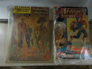 lot 42 image: 2 - 25 cent Comics...