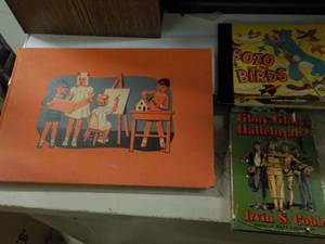 lot 43 image: 3 Vintage Books...