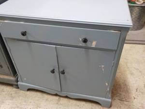 lot 5 image: Blue Painted Cabinet 36 x 13 x 33,...