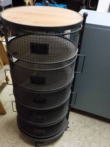 lot 7 image: 5 Compartment Stand with Wood Top 1...