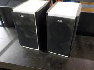lot 50 image: 2 JVC Speakers...