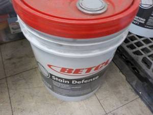lot 82 image: 5 Gallon Pail Betco Stain Defense P...