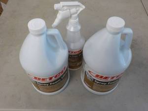 lot 106 image: 2 - 1 Gallon jugs Betco Spray Foam ...