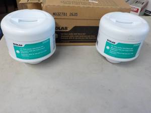 lot 141 image: 2 - 4 lb. Jugs Ecolab Low Temp Laun...
