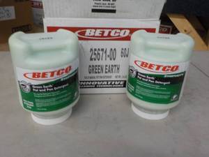 lot 150 image: 2 Betco 4 lb. Jugs Pot and Pan Dete...