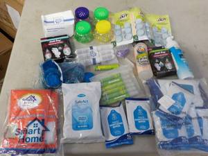 lot 187 image: Bathroom Products and Hand Sanitizi...