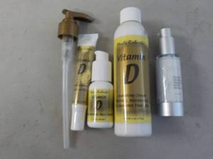 lot 215 image: Merle Roberts Vitamin D Hydrating C...