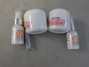 lot 220 image: Reventin Face and Neck Cream and Se...