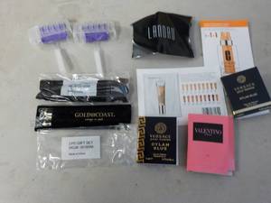 lot 225 image: Gift Pen Sets and Perfume...