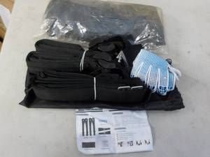 lot 231 image: Set of 2 Moving Straps...