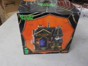 lot 243 image: Lexmax Spooky Town...